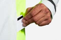 Brooks Men's Carbonite Vest - Icy Grey/Black/Nightlife (211358030) -Pro Runner Shop 211358 030 D3 Carbonite Vest