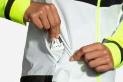 Brooks Women's Carbonite Jacket - Icy Grey/Black/Nightlife (221493030) -Pro Runner Shop 221493 030 D4 Carbonite Jacket