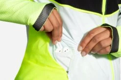 Brooks Women's Carbonite Vest - Icy Grey/Black/Nightlife (221498030) -Pro Runner Shop 221498 030 D3 Carbonite Vest