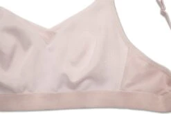 Brooks Women's Drive Convertible Run Bra - Rosewater (350081658) -Pro Runner Shop 350081 658 D2 Drive Convertible Run Bra